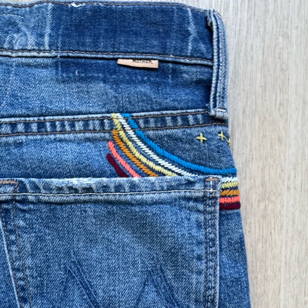 EUC MOTHER Superior Rambler Embroidered Blue Denim Jeans Size 24 - Picture 13 of 16